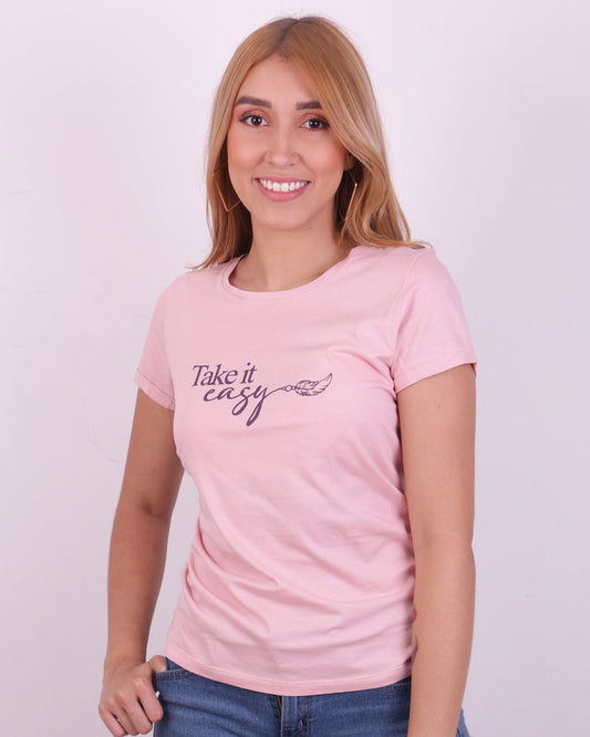 Camiseta rosada estampada