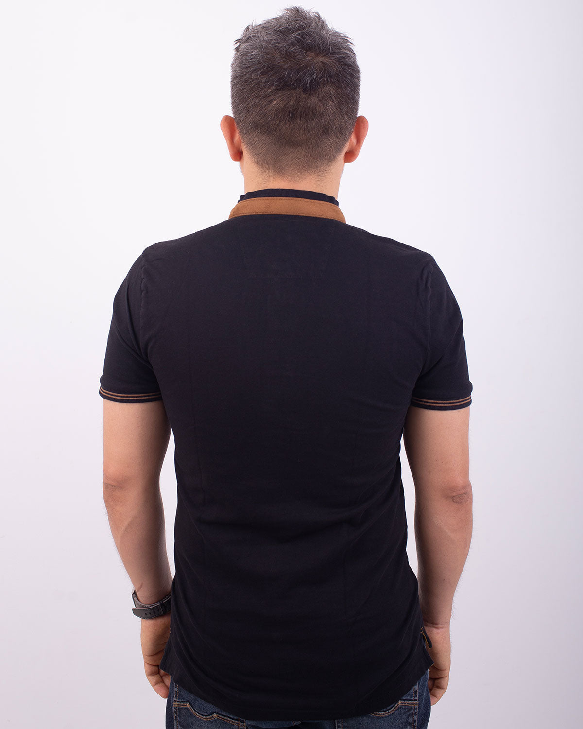 Polo Negra Nerú / Regular Fit