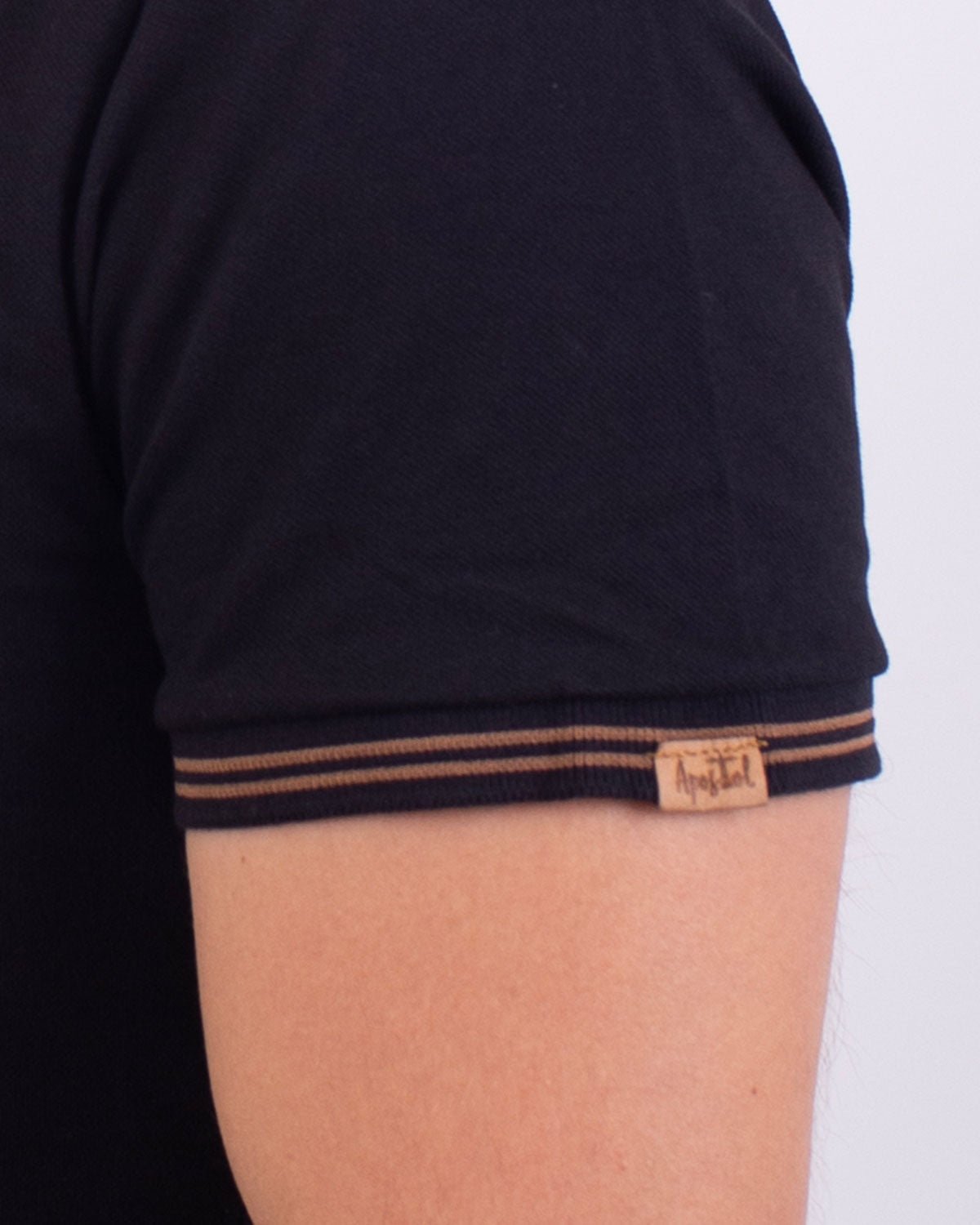 Polo Negra Nerú / Regular Fit